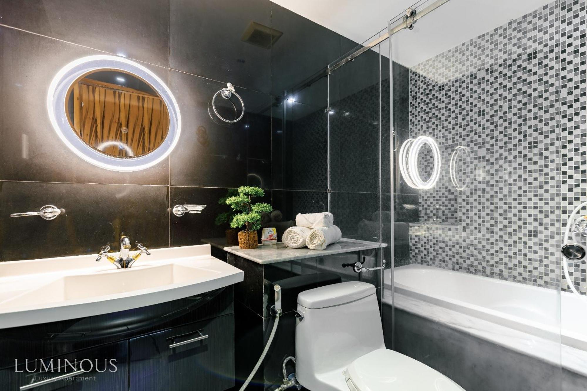 Leman Luxury Apartments 2Br 3Br For Rent In Central 호치민 외부 사진